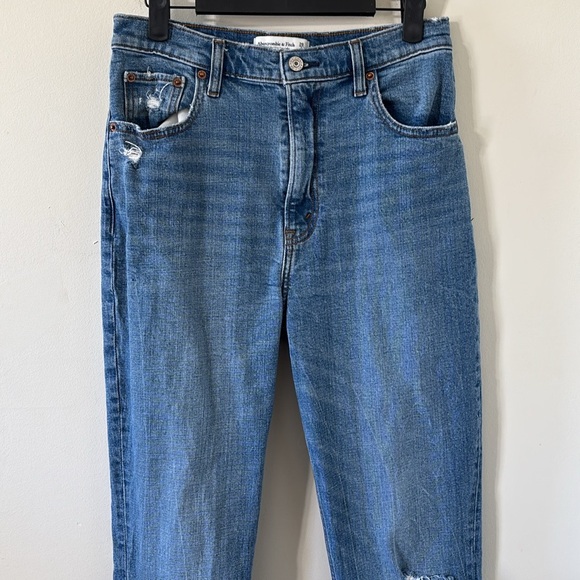 Abercrombie & Fitch The 90s Slim Straight Ultra High Rise Distressed Jean Sz 28 - Picture 2 of 10